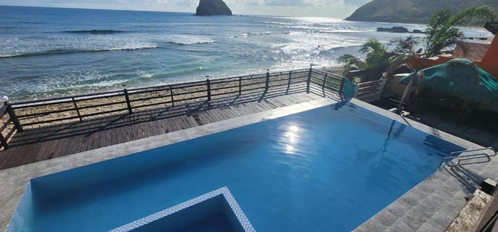 Aura Marina Sands Beach Resort Baler Luaran gambar